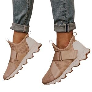 Sorel Kinetic Impact Strap Sneaker Size 8.5 Tan 1922161257